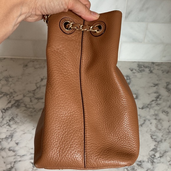 Tory Burch Slouchy Thea Chain Tote - Picture 5 of 16